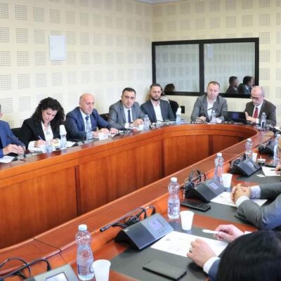 c1bab009-23e5-498e-b479-e1ddf2aa96c3 c1bab009-23e5-498e-b479-e1ddf2aa96c3