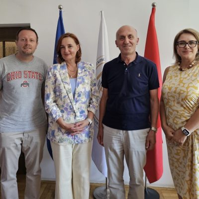 c7a1ebf8-6474-4bb0-ab89-422ad3085bb4 c7a1ebf8-6474-4bb0-ab89-422ad3085bb4