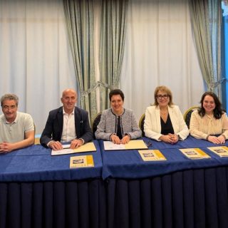 1dfc7337-1991-4315-a0b4-b82462ffe1bb